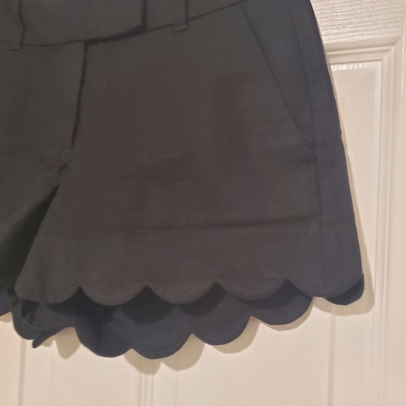 J. Crew Linen Cotton Blend Shorts with Scalloped Hem Sz 2 Black - Picture 3 of 9